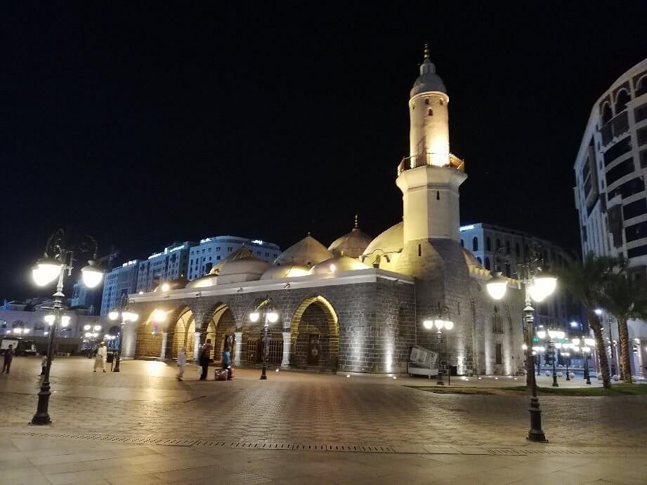 What Is Masjid al-Ghamama?