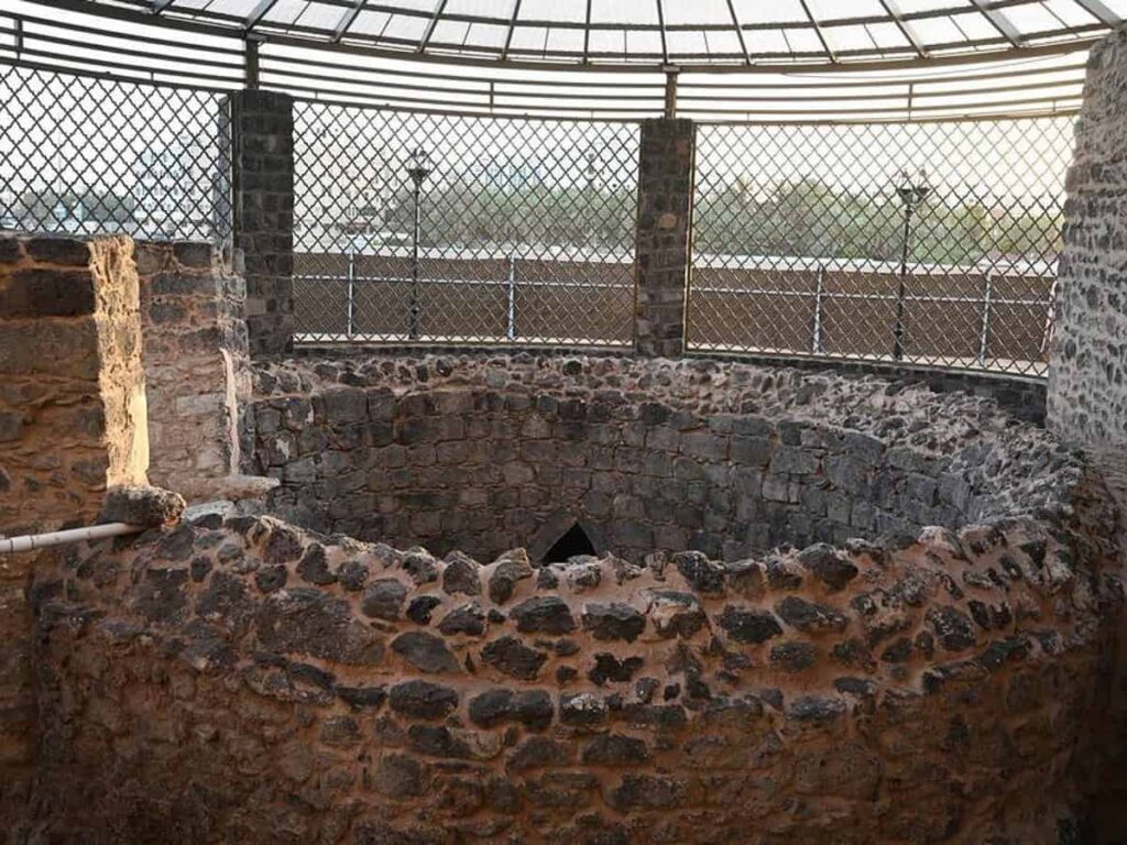 The History and Meaning Behind Ghars Well