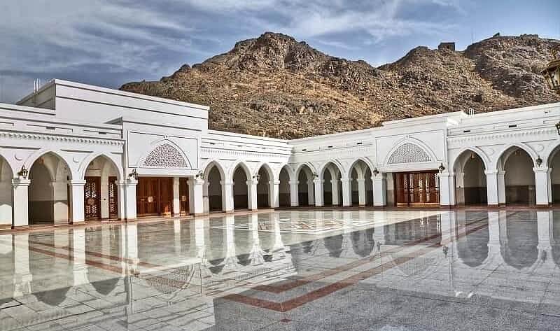 The Seven Mosques madinah ziyarat